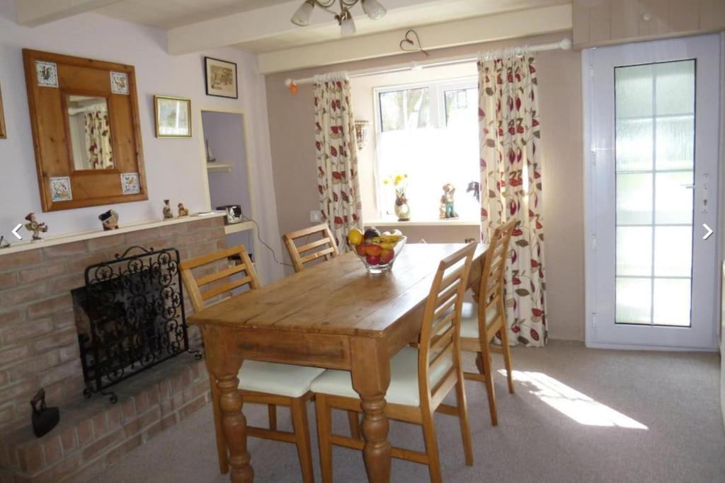 Lovely Cornish Cottage In Small Village Setting Saint Hilary  Exterior photo